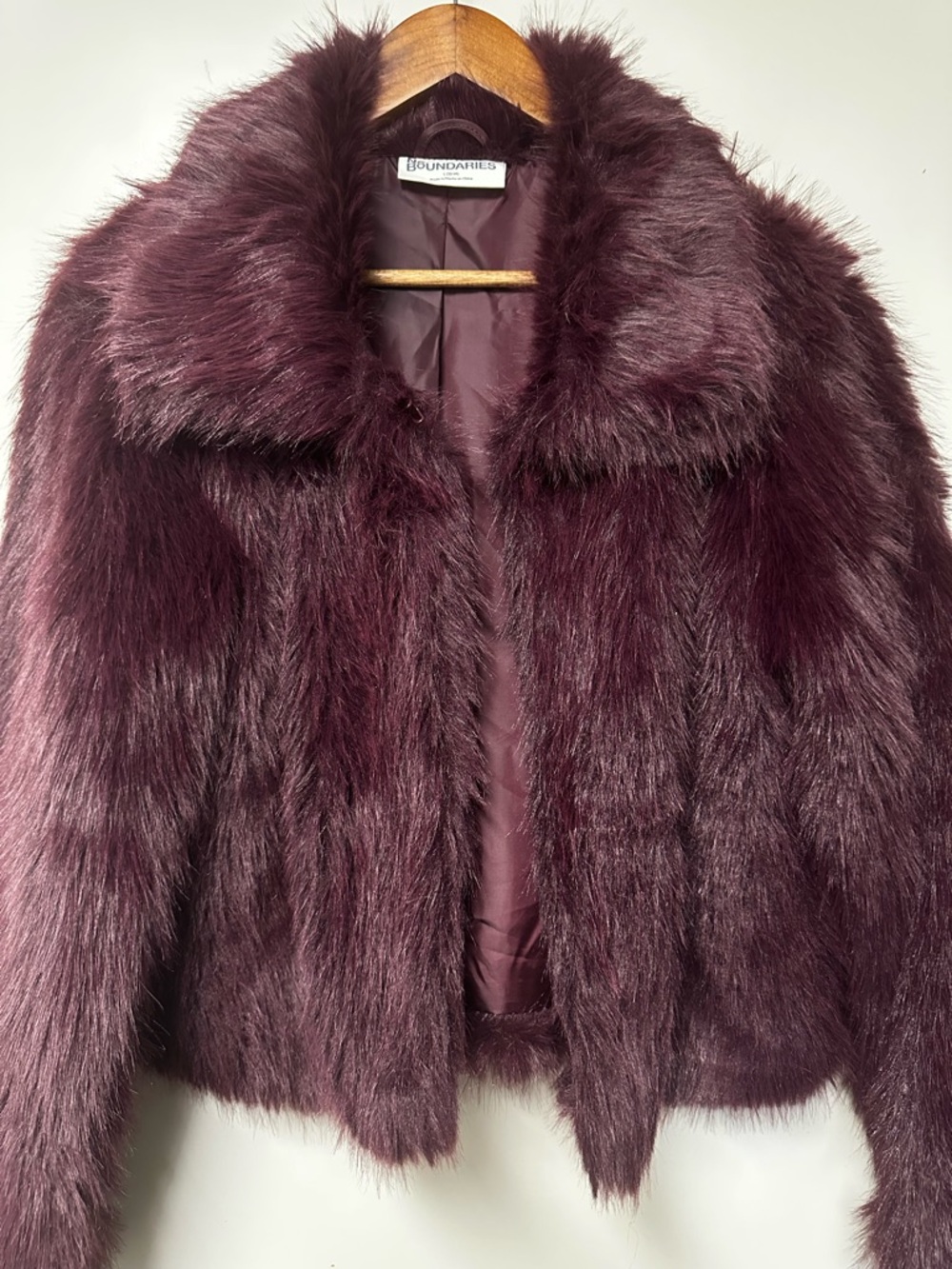 Faux fur short jacket - Large (NEW) - Picture 2 of 3